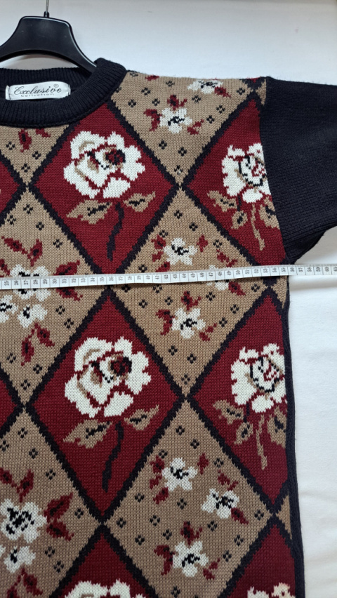 Gruby sweter akrylowy Gruby sweter akrylowy