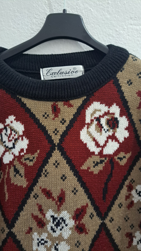 Gruby sweter akrylowy Gruby sweter akrylowy